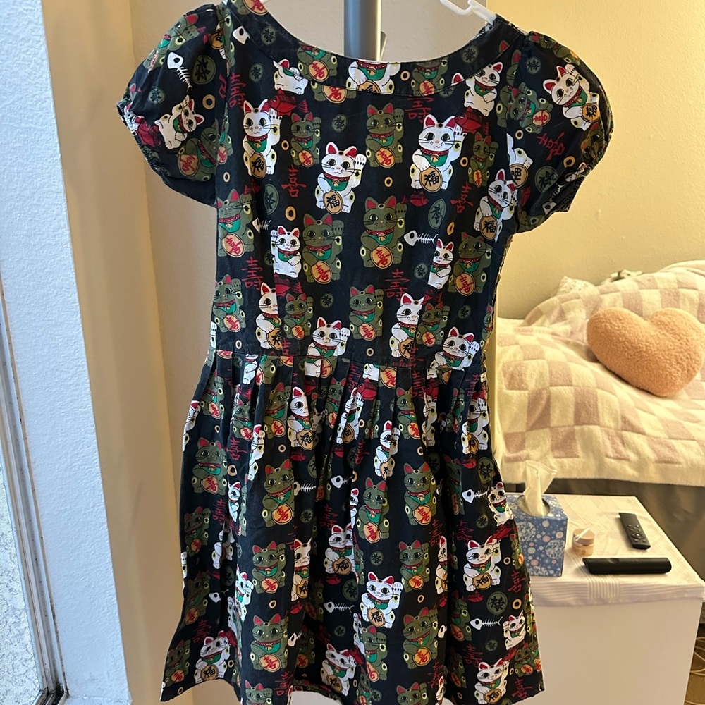 Run & Fly Lucky Cat dress